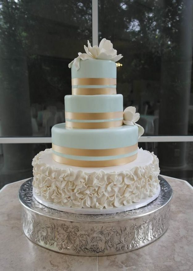 blue and gold wedding cake
