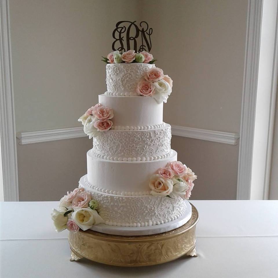 Elena's Cakes Wedding Cakes in Dallas TX Vendor Spotlight